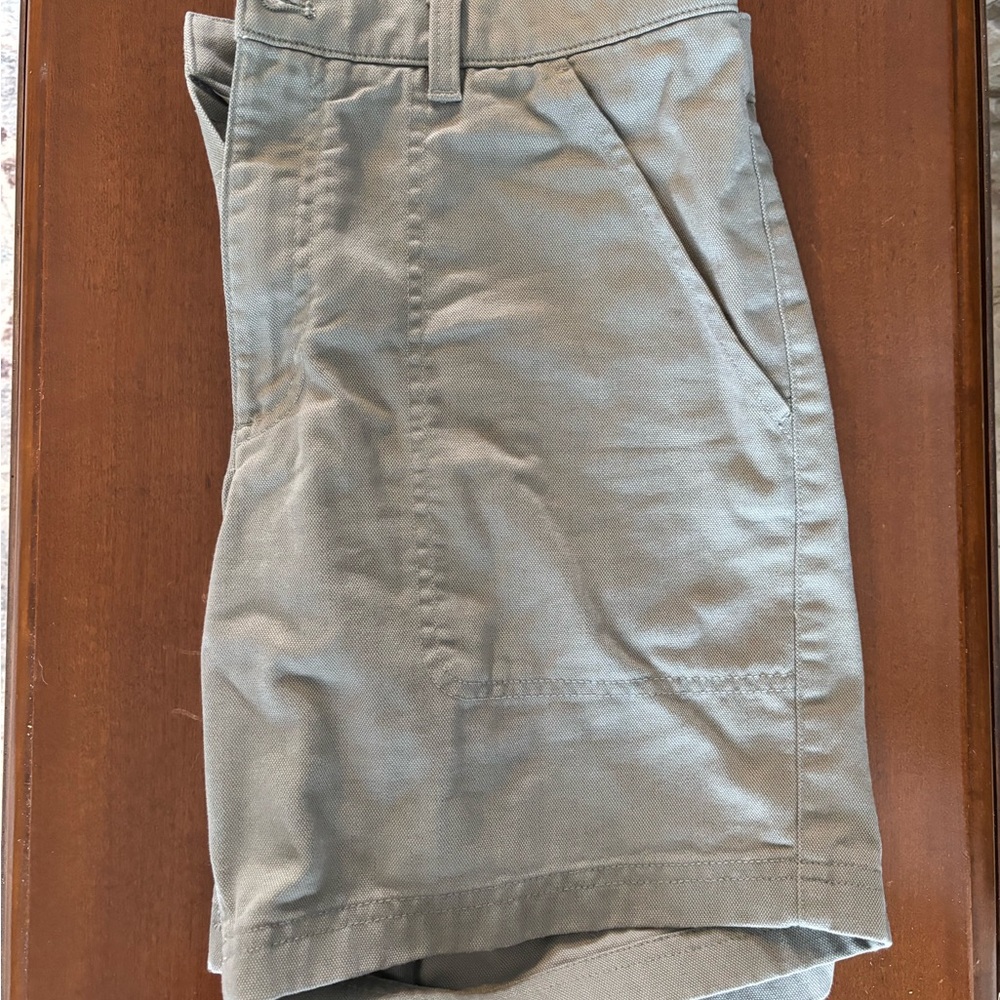 Duck Head Men's Khaki Flat Front Shorts